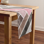 ピンクグレーのヘリンボーンパターン ショートテーブルランナー (インサイチュ)