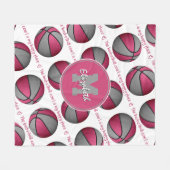 ピンクグレーバスケットボールのコートは私の幸せな場所である フリースブランケット (正面(横))