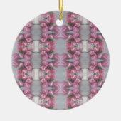 ピンクグレーフラワーチューリップ鏡パターンクロススクエア セラミックオーナメント (正面)