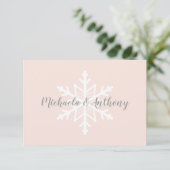 ピンクグレー スノーフレーク 冬の結婚式 RSVPカード (スタンド正面)