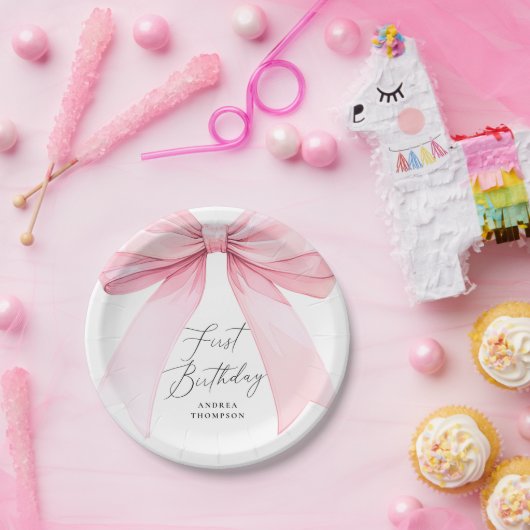 ピンクコケエレガントケットボウファースト誕生日ガール ペーパープレート (パーティー)