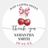 ピンクコケットさくらんぼベビーシャワーパーティーのお願い ラウンドシール (正面)