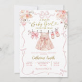 ピンクコケット女の子の赤ちゃん服ベビーシャワー 招待状 (正面)