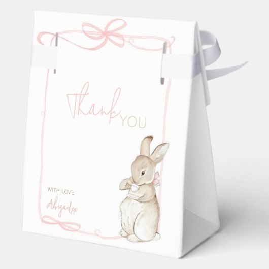 ピンクコケット弓ピーターウサギの最初の誕生日 フェイバーボックス (裏面)