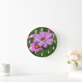 ピンクコスモスフラワーズイン開花 ラウンド壁時計 (ホーム)