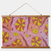 ピンクコズミックキャンディ 吊り下げ型タペストリー (正面)