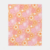 ピンクコーラルレッドオレンジホワイトフローラアートパターン フリースブランケット (正面)