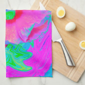 ピンクサイケデリックと赤のハイビスカスの花 キッチンタオル (四つ折り)