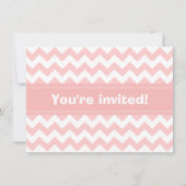 ピンクシェブロンガール誕生日、スピーチバブル、ターン2 招待状 (裏面)