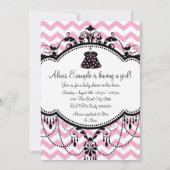 ピンクシェブロン赤ちゃんガールシャワー 招待状 (裏面)