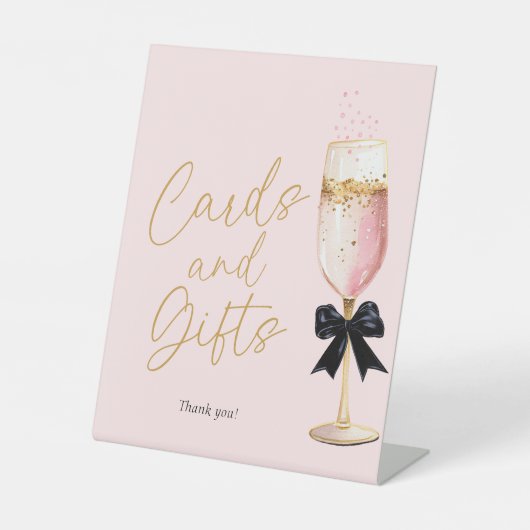 ピンクシャンパンブライダルシャワーカードとギフト 台座サイン (正面)
