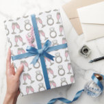 ピンクシャンパーニュ結婚ズダイヤモンドリングや輪花嫁 ラッピングペーパー<br><div class="desc">ダイヤモンドリングのオリジナルマーカーイラストレーションきらめくと、バーブリーなピンクシャンパンの2つのグラスを備えている。婚約、結婚式、ブライダルシャワー、バチェロレットパーティーなどに最適！デザイナーは、自分の色やテーマに合わせてカスタムのデザインを作成しアップロードすることができ結婚る – -クリック「このデザイン」と呼ばれるデザインプロセスを開始するためのカスタムのデザインを作成しアップロードすることができる！</div>