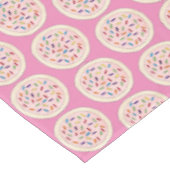 ピンクシュガークッキー振りかけるイチゴつや消し テーブルクロス (アングル)