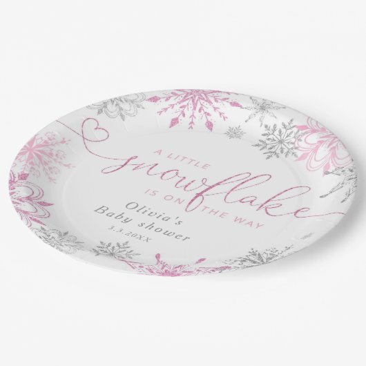 ピンクシルバー小さなスノーフレークの赤ちゃんシャワー ペーパープレート (アングル)