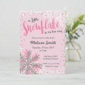 ピンクシルバー小さなスノーフレーク赤ちゃんシャワーカード 招待状 (スタンド正面)