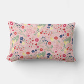 ピンクシンプルのガーデンワイルドフラワーパターン ランバークッション (正面)
