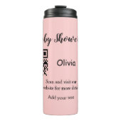 ピンクシンプル文字赤ちゃんシャワーq rコード追加の名前thr タンブラー (正面)