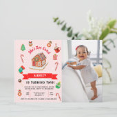 ピンクジンジャーブレッドハウスクリスマスセカンド誕生日I 招待状 (スタンド正面)