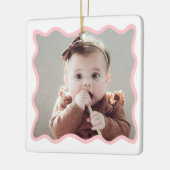 ピンクジンジャーブレッドハウス1stクリスマスフォトセラミック セラミックオーナメント (左)