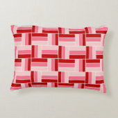 ピンクスと赤の長方形の枕 アクセントクッション (裏面)