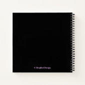 ピンクスタイリッシュかわいらしのバラの花の黒いトレンディーぼほ ノートブック (裏面)