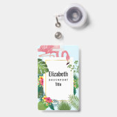 ピンクスタイリッシュのフラミンゴと熱帯葉の バッジ (正面（伸縮クリップ）)