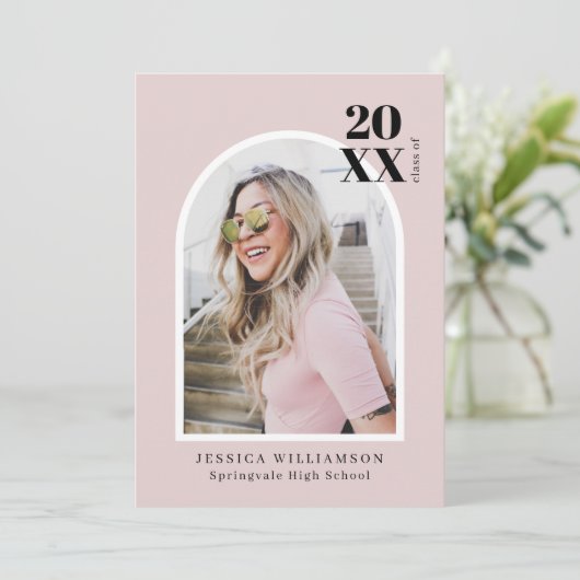 ピンクスタイリッシュアモダンーチの卒業写真 案内状 (スタンド正面)