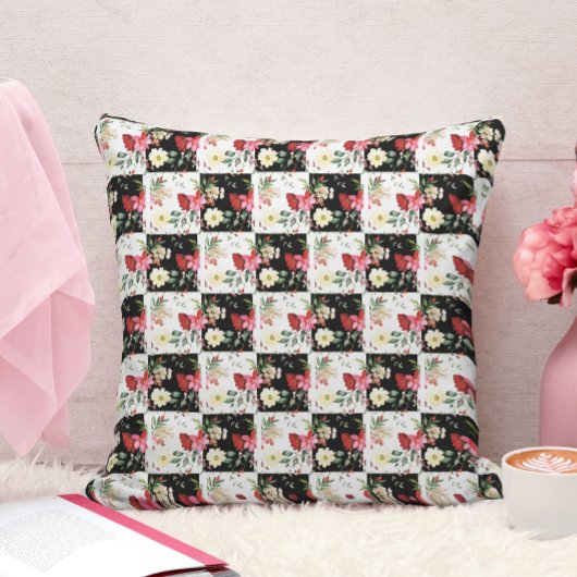 ピンクスタイリッシュフローラブラック&ホワイトのチェッカーボード クッション