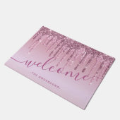 ピンクスタイリッシュローズ金ゴールドグリッター滴 ドアマット (アングル)