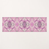 ピンクスタイリッシュ色にバロック模様 ヨガマット (正面(横))