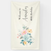 ピンクスタイリッシュ&ブルーフラワーズ誕生日へようこそ 横断幕 (縦)