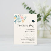 ピンクスタイリッシュ&ブルーフラワーブーケ卒業 インビテーションポストカード (スタンド正面)