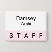 ピンクスタッフバッジピンバックボタン3.5インチネームタグ 缶バッジ (正面)