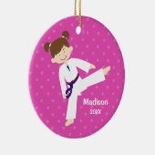 ピンクスターズテコンドー空手ガールブルーパーソナライズされた セラミックオーナメント (右)