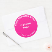 ピンクステッカーにラウンドパターン文字のビジネスブランド ラウンドシール (封筒)