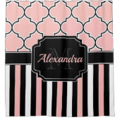 ピンクストライプのクローバー シャワーカーテン (正面)