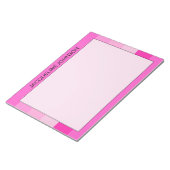 ピンクストライプモダンとモノグフェミニンラム名 ノートパッド (アングル)