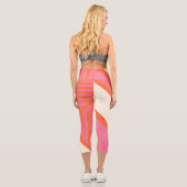 ピンクストライプ、オレンジ、クリームの三角形 カプリレギンス (裏面)