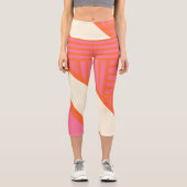 ピンクストライプ、オレンジ、クリームの三角形 カプリレギンス (正面)