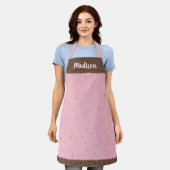 ピンクストロベリーアイスクリーム エプロン (着用した状態)