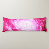 ピンクスパイラルピンホイール ボディピロー (正面)