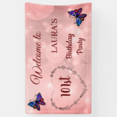 ピンクスパークリーパーソナライズされたバタフライ101番目の誕生日 横断幕 (縦)