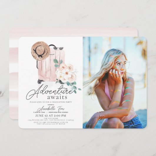 ピンクスーツケース卒業写真を待つ冒険 招待状 (正面/裏面)