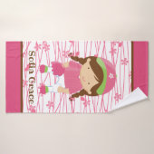 ピンクソフトボール女子キッズバスタパーソナライズされたオル バスタオル (バスタオル)