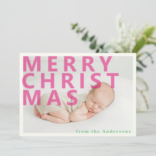 ピンクタイポグラフィクリスマスフォトホリデーカード シーズンカード (スタンド正面)