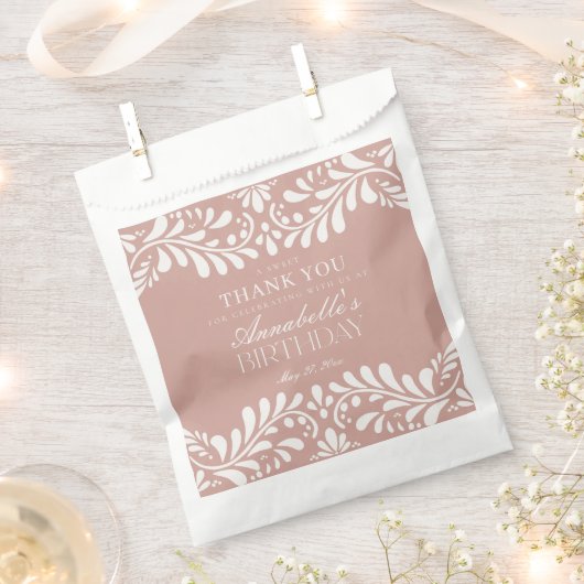 ピンクタラベラタイルフィスペインのエスタ誕生日デザート フェイバーバッグ (クリップ留めされた状態)