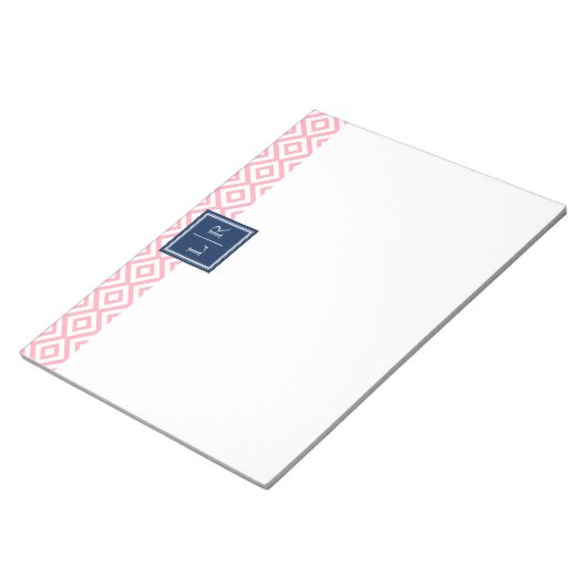 ピンクダイヤモンドパターンとモノグラム ノートパッド (アングル)