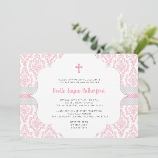 ピンクダマスクのバプテスマまたは最初の聖餐式の招待 招待状 (スタンド正面)