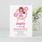 ピンクチアリーダー – ブルネットガールズ応援誕生日 招待状 (スタンド正面)