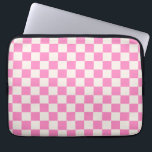 ピンクチェック、チェッカーボードパタ市松模様にーン、 ラップトップスリーブ<br><div class="desc">パタ市松模様にーン – ピンクとクリーム色の白いチェッカーボード。</div>
